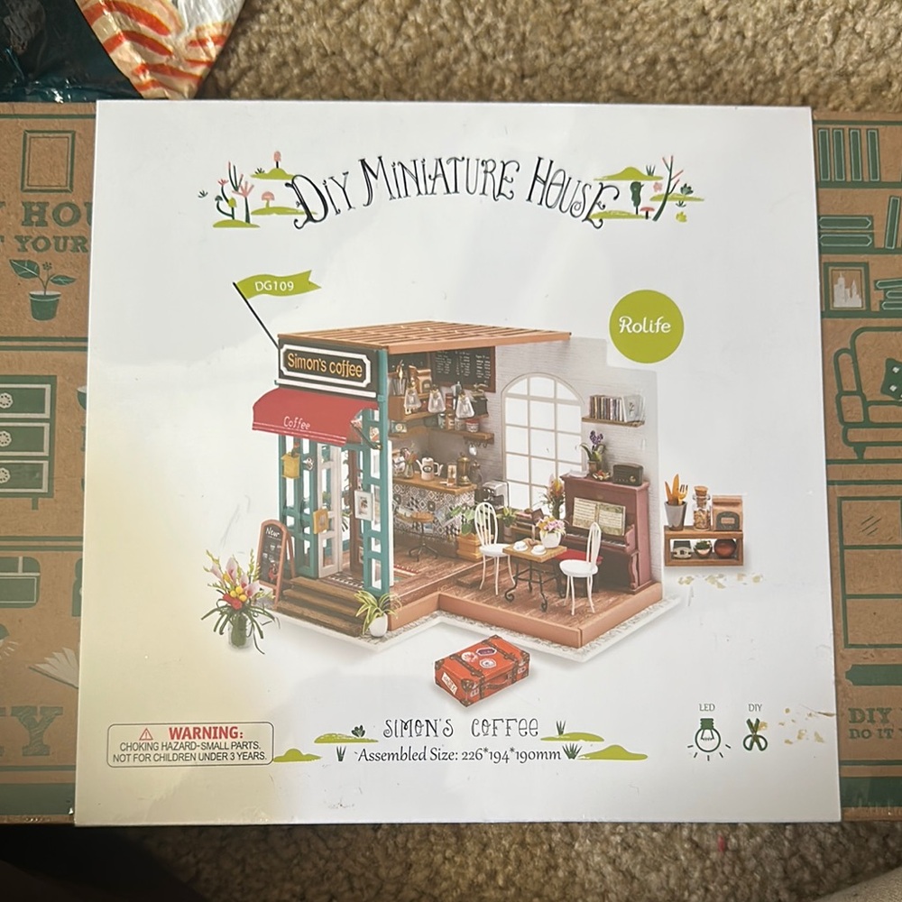 DIY Miniature House Kit - Simon's Coffee